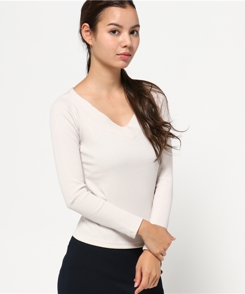 EGOIST（エゴイスト）の「ランダムリブデコルテトップ（Tシャツ/カットソー・レディース・ブラック/ベージュ/グレー・FREE）」の3枚目の写真