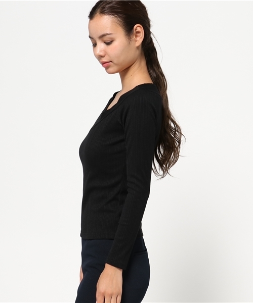 EGOIST（エゴイスト）の「ランダムリブデコルテトップ（Tシャツ/カットソー・レディース・ブラック/ベージュ/グレー・FREE）」の5枚目の写真