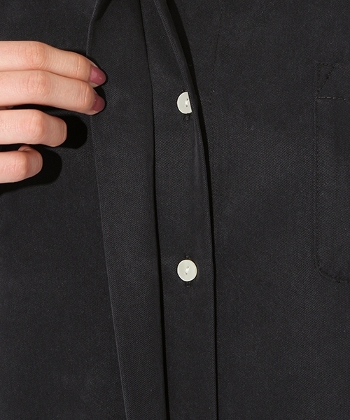 niko and...（ニコアンド）の「テンセルサイドスリットロングシャツ【niko and ...】（シャツ/ブラウス・レディース・キャメル/ブラック/カーキ・FREE）」の18枚目の写真