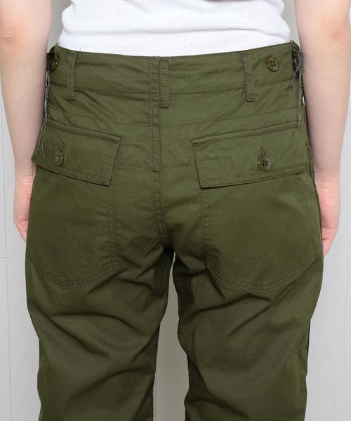 BEAUTY&YOUTH UNITED ARROWS（ビューティーアンドユースユナイテッドアローズ）の「＜FWK Engineered Garments＞FATIGUE 7OZ TWILL PANTS/ﾊﾟﾝﾂ.：（その他パンツ・レディース・オリーブ・1/2）」の6枚目の写真