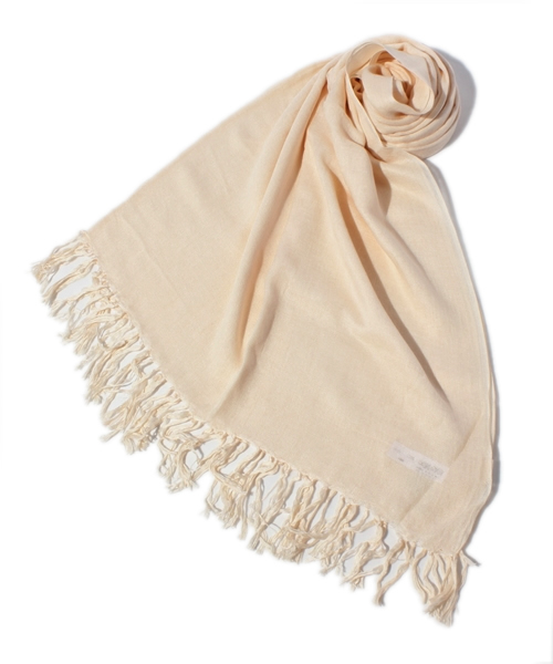 Ray BEAMS(レイビームス)の「Ray BEAMS / フリンジ付 ストール(マフラー・レディース・オフホワイト/グレー/ピンク/サックスブルー/ネイビー・ONE SIZE)」の1枚目の写真