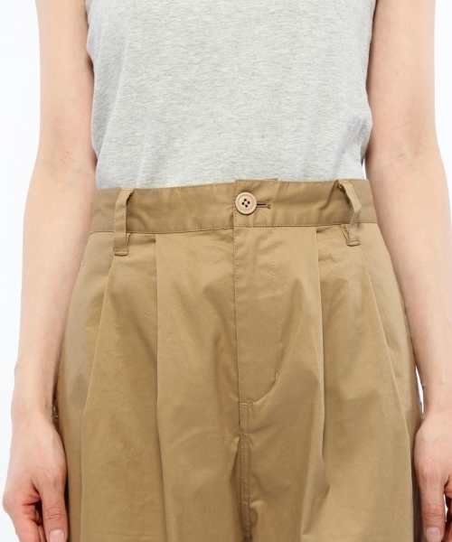 LAKOLE（ラコレ）の「【汗ジミ軽減】ワイドレッグチノパンツ / LAKOLE（チノパンツ・レディース・オリーブ/ベージュ・3/2/4）」の18枚目の写真