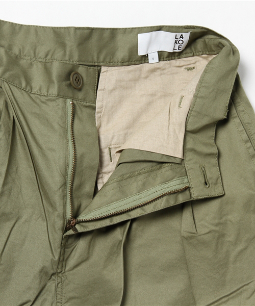 LAKOLE（ラコレ）の「【汗ジミ軽減】ワイドレッグチノパンツ / LAKOLE（チノパンツ・レディース・オリーブ/ベージュ・3/2/4）」の12枚目の写真