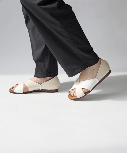 RiiiKa（リーカ）の「【MADE IN JAPAN】【安心の日本製】オープントゥフラットシューズ【RiiiKa/リーカ】（サンダル・レディース・ブラック/アイボリー/キャメル/カーキ/ブラック系その他・M/LL/S/L）」の16枚目の写真