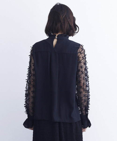 merlot plus（メルロープリュス）の「リボンチュール袖ブラウス6493（シャツ/ブラウス・レディース・ブラック/アイボリー・FREE）」の9枚目の写真