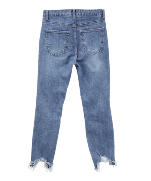 SUNBABIES（サンベイビーズ）の「クラッシュスリムストレートデニム（デニムパンツ・レディース・ブルー・SMALL/MEDIUM）」の2枚目の写真