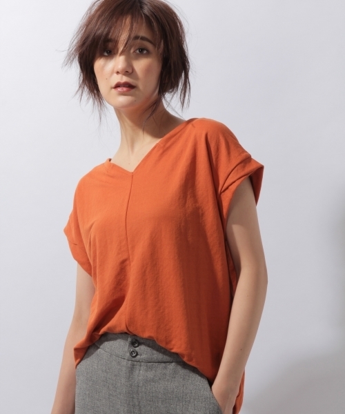 laboratory work（ラボラトリーワーク）の「バックタックユルＶネックプルオーバー（Tシャツ/カットソー・レディース・ホワイト/ブラック/オレンジ・MEDIUM）」の3枚目の写真