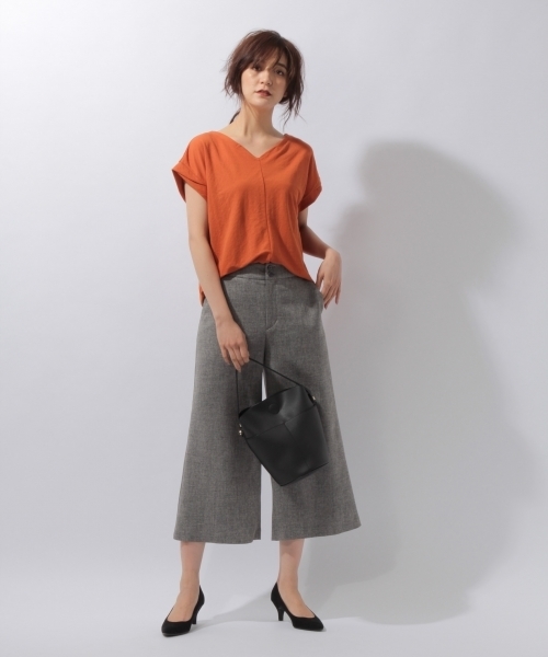 laboratory work（ラボラトリーワーク）の「バックタックユルＶネックプルオーバー（Tシャツ/カットソー・レディース・ホワイト/ブラック/オレンジ・MEDIUM）」の7枚目の写真