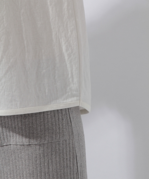 laboratory work（ラボラトリーワーク）の「バックタックユルＶネックプルオーバー（Tシャツ/カットソー・レディース・ホワイト/ブラック/オレンジ・MEDIUM）」の13枚目の写真