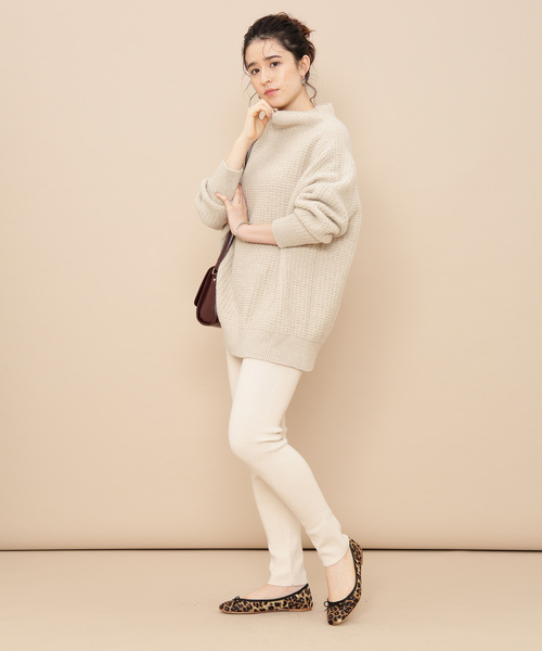 ADAM ET ROPE'（アダムエロペ）の「ソリッドスリットレギンス（レギンス/スパッツ・レディース・ライトグリーン/キャメル/キナリ/ブラック・FREE）」の13枚目の写真