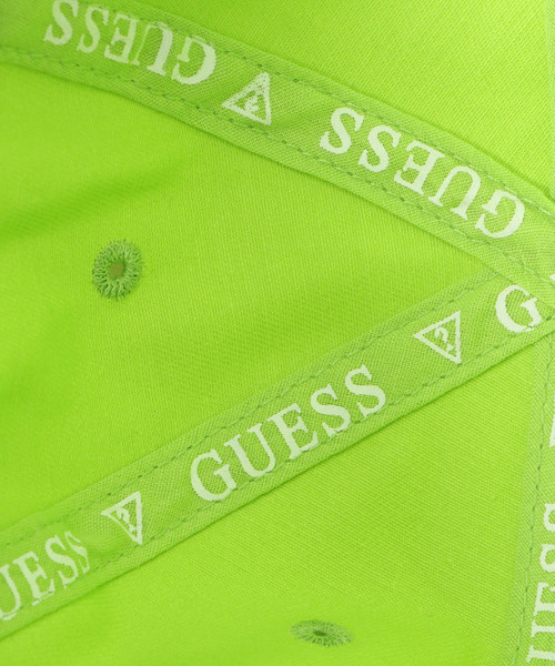 Guess(ゲス)の「WEB限定 GUESS ゲス ツイルローキャップ(キャップ・レディース・パープル/グリーン系その他/ベージュ/ホワイト/ブラック/ネイビー・FREE)」の12枚目の写真