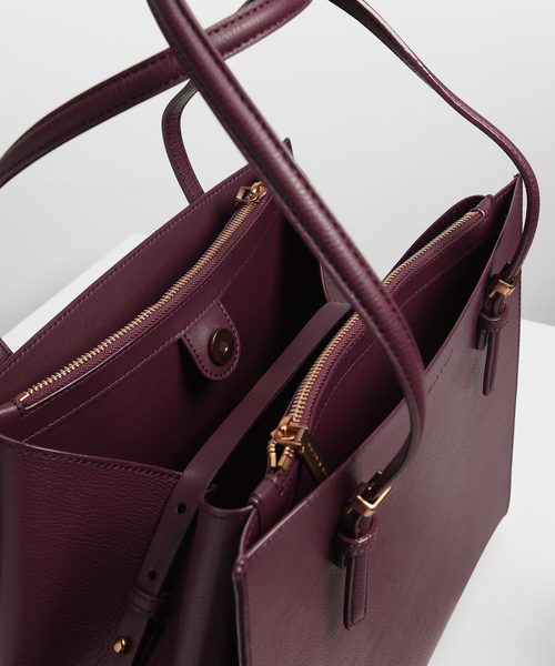 CHARLES & KEITH（チャールズ & キース）の「ダブルハンドルトートバッグ / Double Handle Tote Bag（トートバッグ・レディース・ダークブルー/プラム/ブラック・XL）」の17枚目の写真