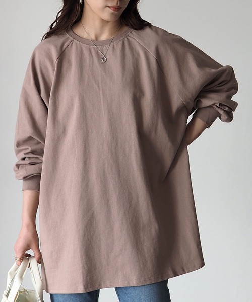 Riberry（リベリー）の「バックスリットオーバーサイズラグランスリーブロンT（Tシャツ/カットソー・レディース・ブラック/ベージュ/オフホワイト/ラベンダー/グリーン系その他/カーキ/ライトパープル/モカ/ブルー/スミクロ・FREE）」の5枚目の写真