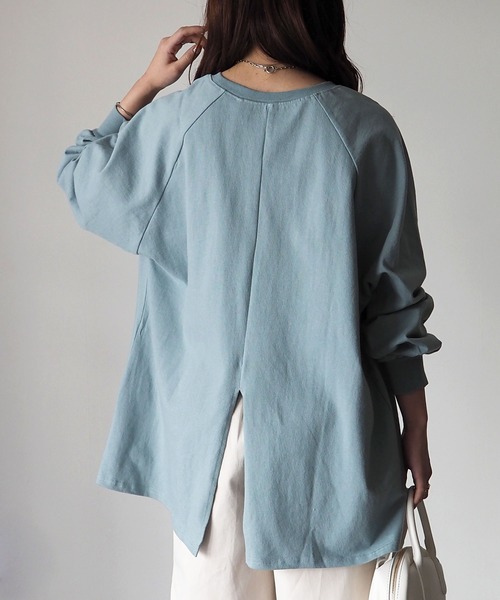 Riberry（リベリー）の「バックスリットオーバーサイズラグランスリーブロンT（Tシャツ/カットソー・レディース・ブラック/ベージュ/オフホワイト/ラベンダー/グリーン系その他/カーキ/ライトパープル/モカ/ブルー/スミクロ・FREE）」の17枚目の写真