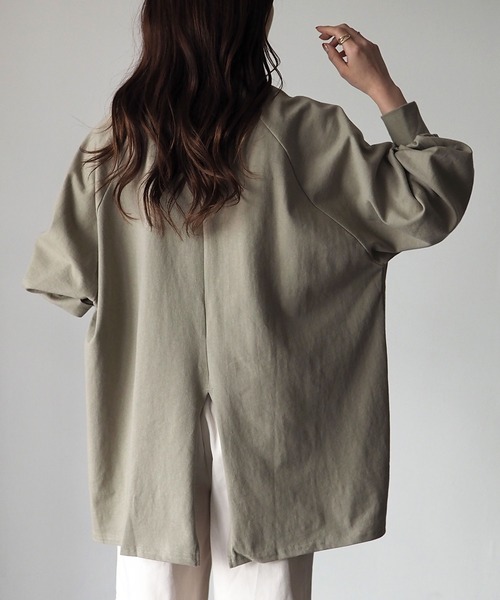 Riberry（リベリー）の「バックスリットオーバーサイズラグランスリーブロンT（Tシャツ/カットソー・レディース・ブラック/ベージュ/オフホワイト/ラベンダー/グリーン系その他/カーキ/ライトパープル/モカ/ブルー/スミクロ・FREE）」の12枚目の写真