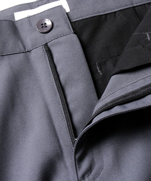 THE CASUAL（カジュアル）の「スーツ地 センタープレス テーパード スラックス【セットアップ対応】（スラックス・メンズ・ブラック/ネイビー/グレー/チャコール・S/M/L/XL）」の13枚目の写真