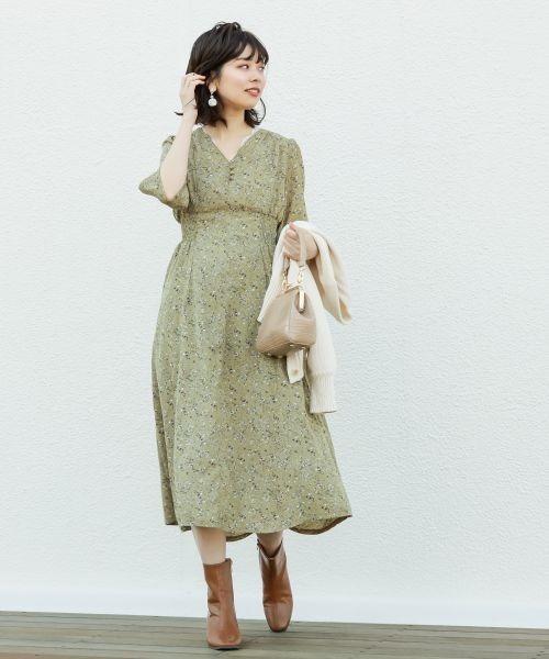 natural couture(ナチュラルクチュール)の「【WEB限定カラー有り】レトロフラワーワンピース(ワンピース・レディース・グリーン系その他/オレンジ系その他/ベージュ系その他/ミント/グレイッシュベージュ/オフホワイト/ブラック/ライトグリーン/ブルー/イエロー・FREE)」の11枚目の写真