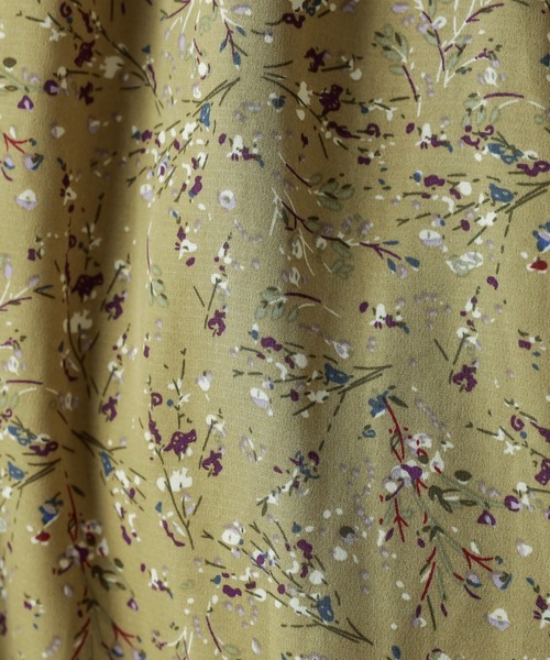 natural couture(ナチュラルクチュール)の「【WEB限定カラー有り】レトロフラワーワンピース(ワンピース・レディース・グリーン系その他/オレンジ系その他/ベージュ系その他/ミント/グレイッシュベージュ/オフホワイト/ブラック/ライトグリーン/ブルー/イエロー・FREE)」の15枚目の写真