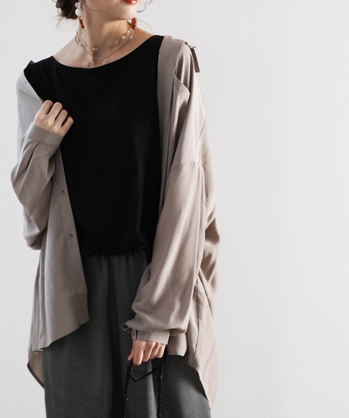 classicalelf(クラシカルエルフ)の「とろみ素材ロング丈レギュラーカラー無地ミドル丈シャツ(長袖)(シャツ/ブラウス・レディース・オフホワイト/カーキ/ブルー/モカ/グレイッシュベージュ/ブラック/ベージュ/ピンクベージュ・MEDIUM/LARGE/X-LARGE)」の22枚目の写真