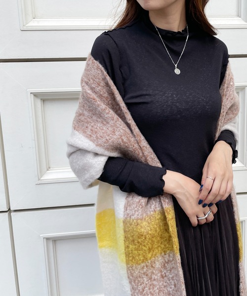 Meli rich（メリーリッチ）の「程よい透け感。プチハイネックシアープルオーバー（Tシャツ/カットソー・レディース・ブラック/アイボリー/ブルー/オフホワイト/ブラック系その他・FREE/MEDIUM）」の6枚目の写真