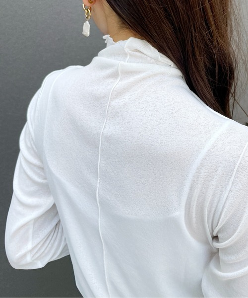 Meli rich（メリーリッチ）の「程よい透け感。プチハイネックシアープルオーバー（Tシャツ/カットソー・レディース・ブラック/アイボリー/ブルー/オフホワイト/ブラック系その他・FREE/MEDIUM）」の16枚目の写真