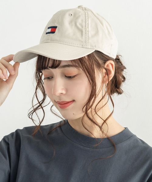 TOMMY HILFIGER（トミーヒルフィガー）の「TOMMY HILFIGER トミーヒルフィガー ARDIN ワンポイントロゴ ベースボールキャップ（キャップ・メンズ・ブラック/ネイビー/レッド/ストーン・FREE）」の4枚目の写真