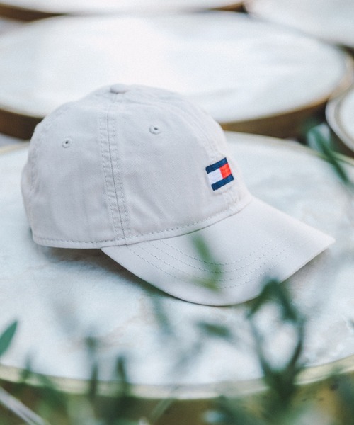 TOMMY HILFIGER（トミーヒルフィガー）の「TOMMY HILFIGER トミーヒルフィガー ARDIN ワンポイントロゴ ベースボールキャップ（キャップ・メンズ・ブラック/ネイビー/レッド/ストーン・FREE）」の20枚目の写真
