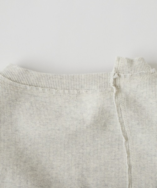 WHO'S WHO gallery（フーズフーギャラリー）の「リブデザインショートトップス（Tシャツ/カットソー・レディース・ライトグレー/ブラック/ベージュ系その他・FREE）」の14枚目の写真