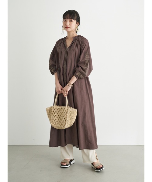 earth music&ecology（アースミュージックアンドエコロジー）の「リブストレートパンツ ＊（その他パンツ・レディース・チャコールグレー/アイボリー/ベージュ・FREE）」の8枚目の写真