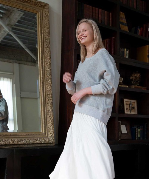 mangata（モンガータ）の「PO sweat（スウェット・レディース・ブラック/グレー・FREE）」の3枚目の写真