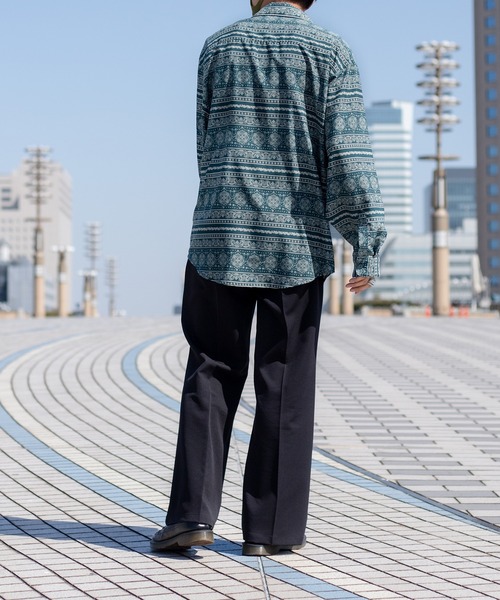 kutir（クティール）の「アソートオーバー柄シャツ（シャツ/ブラウス・メンズ・ダークグリーン/ダークブラウン/オフホワイト/ダークブルー・MEDIUM/LARGE）」の8枚目の写真