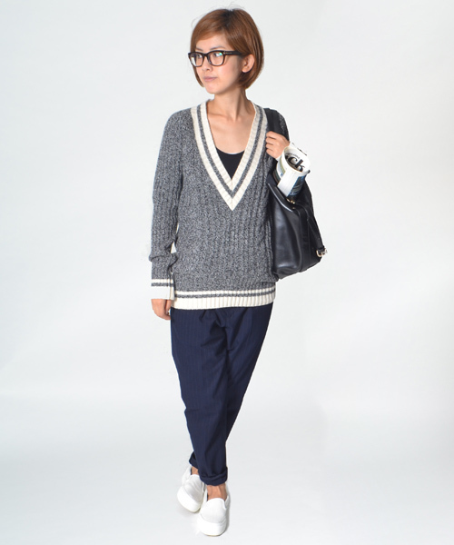 AMERICAN RAG CIE(アメリカンラグシー)の「【オンライン限定】深Vチルデンニット/209-LAN-L142W-B3806(ニット/セーター・レディース・オフホワイト/グレー/ネイビー・FREE)」の11枚目の写真
