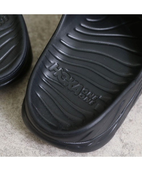 HOKA（ホカ）の「Ora Recovery Slide 1099673（サンダル・メンズ・ブラック・28cm）」の13枚目の写真
