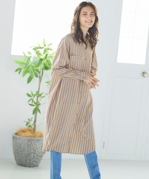 Willful by lipstar（ウィルフル バイ リップスター）の「バックベルトストライプシャツワンピース（ワンピース・レディース・ダークベージュ/パープル系その他/アイボリー・M）」の2枚目の写真