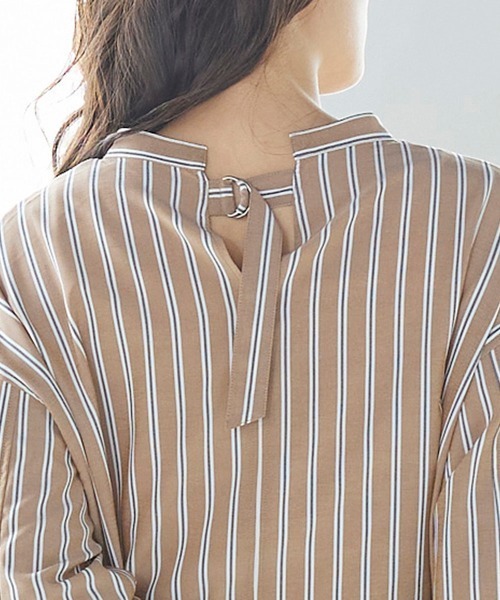 Willful by lipstar（ウィルフル バイ リップスター）の「バックベルトストライプシャツワンピース（ワンピース・レディース・ダークベージュ/パープル系その他/アイボリー・M）」の8枚目の写真