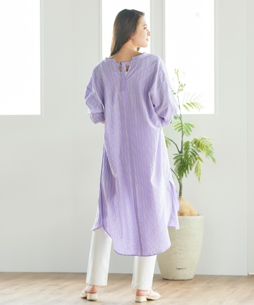 Willful by lipstar（ウィルフル バイ リップスター）の「バックベルトストライプシャツワンピース（ワンピース・レディース・ダークベージュ/パープル系その他/アイボリー・M）」の5枚目の写真