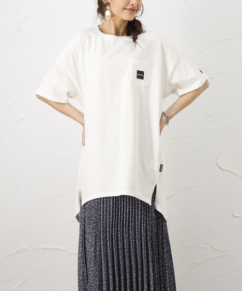 KANGOL(カンゴール)の「KANGOL カンゴール ポケット付き コクーンシルエットチュニック(Tシャツ/カットソー・レディース・ライトグレー/チャコール/ホワイト・フリー)」の1枚目の写真