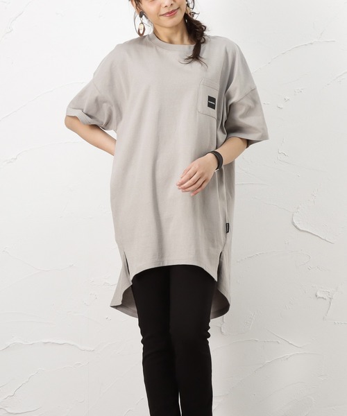 KANGOL(カンゴール)の「KANGOL カンゴール ポケット付き コクーンシルエットチュニック(Tシャツ/カットソー・レディース・ライトグレー/チャコール/ホワイト・フリー)」の2枚目の写真