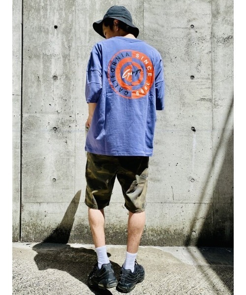 GAP(ギャップ)の「ルーズフィット コットン ロゴTシャツ(Tシャツ/カットソー・メンズ・ホワイト/ブラック/パープル/イエロー/グリーン・S/M/L/XL/XS/XXS)」の19枚目の写真