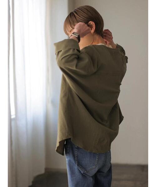 rem closet(レムクローゼット)の「コットンワークシャツジャケット(ミリタリージャケット・レディース・カーキ/チャコールグレー・S)」の16枚目の写真