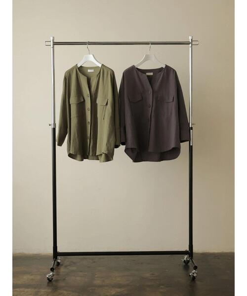 rem closet(レムクローゼット)の「コットンワークシャツジャケット(ミリタリージャケット・レディース・カーキ/チャコールグレー・S)」の21枚目の写真