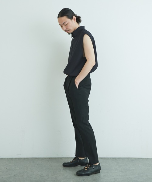 Lui's(ルイス)の「ネオクラシックピンタックスリムパンツ(スラックス・メンズ・オフホワイト/ブラック/グリーン・SMALL/MEDIUM)」の8枚目の写真