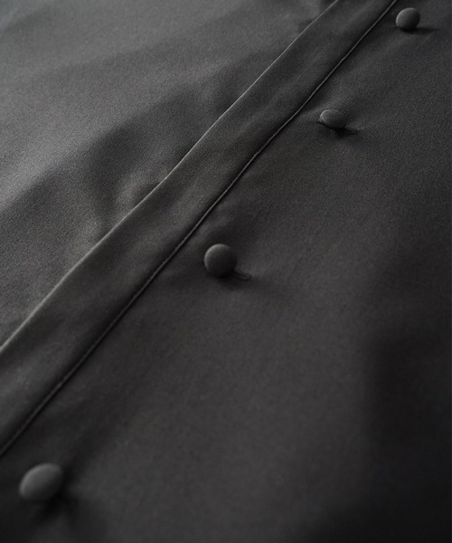 SHAREEF（シャリーフ）の「SIDE SLIT SHIRTS（シャツ/ブラウス・メンズ・ブラック/ホワイト/グレイッシュブルー・2/3/1）」の6枚目の写真