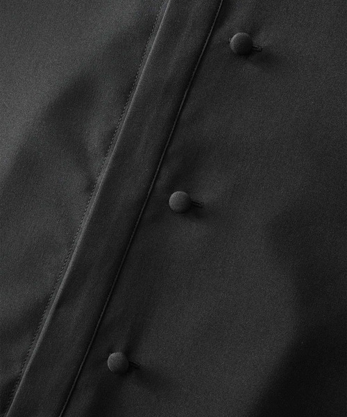 SHAREEF（シャリーフ）の「SIDE SLIT SHIRTS（シャツ/ブラウス・メンズ・ブラック/ホワイト/グレイッシュブルー・2/3/1）」の7枚目の写真