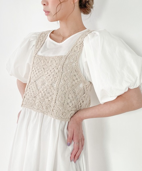 JUNOAH（ジュノア）の「ビスチェ付きパフスリーブマキシ丈ワンピース（ワンピース・レディース・グレイッシュベージュ/チャコール/ブラック系その他/グレー/ホワイト/ブラック・MEDIUM/LARGE）」の11枚目の写真