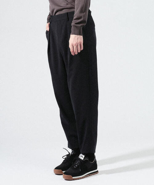 TOMORROWLAND （トゥモローランド）の「ウールポリエステル サイドアジャスターパンツ（その他パンツ・メンズ・チャコールグレー/ブラック/ブラウン/カーキ・S/M/XS）」の6枚目の写真