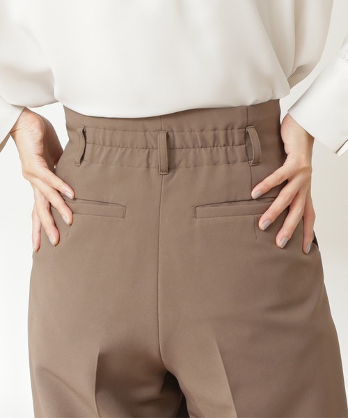 N.（N. Natural Beauty Basic）（エヌエヌナチュラルビューティーベーシック）の「◆ボタンベルト付ストレートパンツ（その他パンツ・レディース・イエロー/モカ/スモークピンク・MEDIUM）」の14枚目の写真