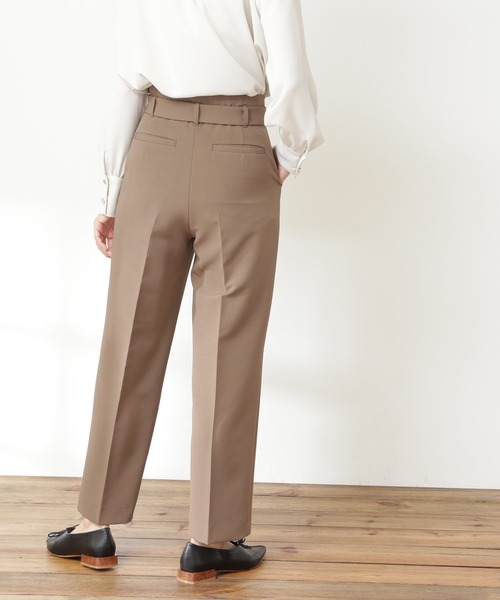 N.（N. Natural Beauty Basic）（エヌエヌナチュラルビューティーベーシック）の「◆ボタンベルト付ストレートパンツ（その他パンツ・レディース・イエロー/モカ/スモークピンク・MEDIUM）」の12枚目の写真