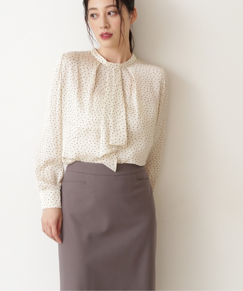 NATURAL BEAUTY BASIC（ナチュラルビューティーベーシック）の「ＷＥＢ限定ドビープリントボウブラウス/0171210906（シャツ/ブラウス・レディース・ホワイト系その他/グリーン系その他/ブラック系その他・MEDIUM/SMALL）」の7枚目の写真