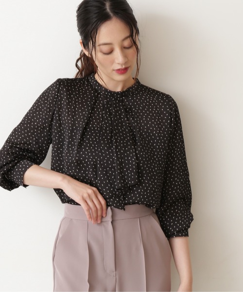 NATURAL BEAUTY BASIC（ナチュラルビューティーベーシック）の「ＷＥＢ限定ドビープリントボウブラウス/0171210906（シャツ/ブラウス・レディース・ホワイト系その他/グリーン系その他/ブラック系その他・MEDIUM/SMALL）」の17枚目の写真